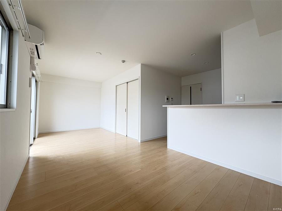 居室・リビング　建築中