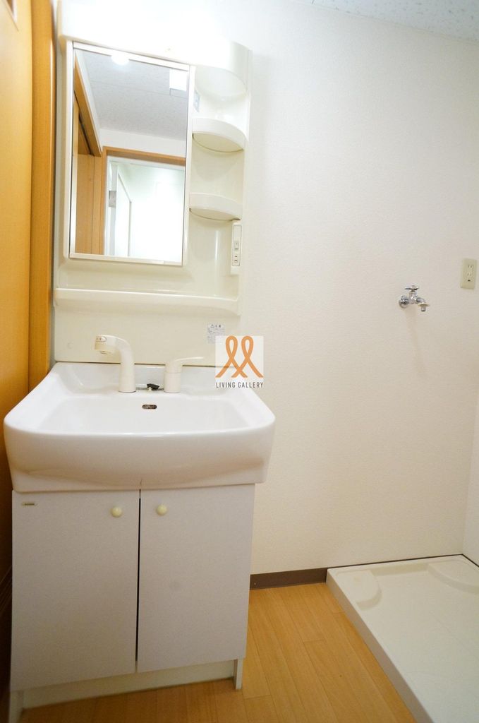洗面設備　他号室。参考写真