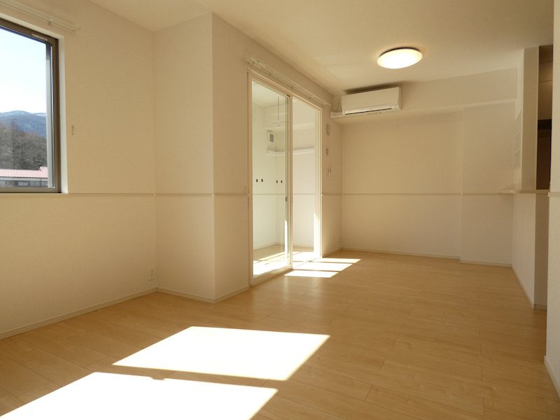 居室・リビング　類似部屋写真