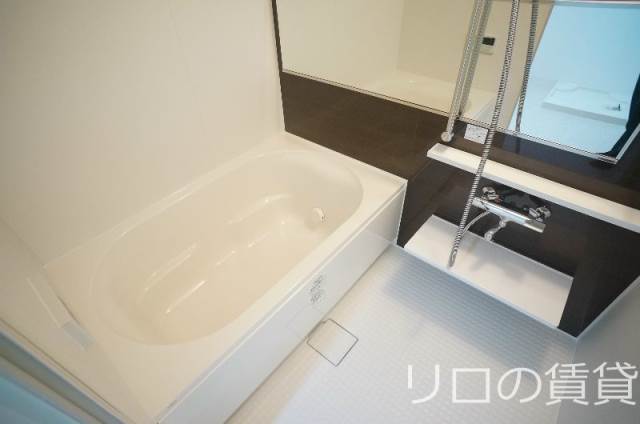 バス・シャワールーム　別号室イメージ