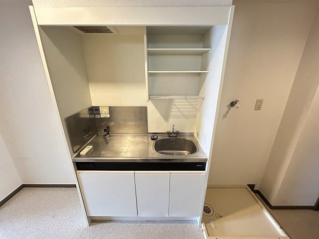 キッチン　同マンション別部屋
