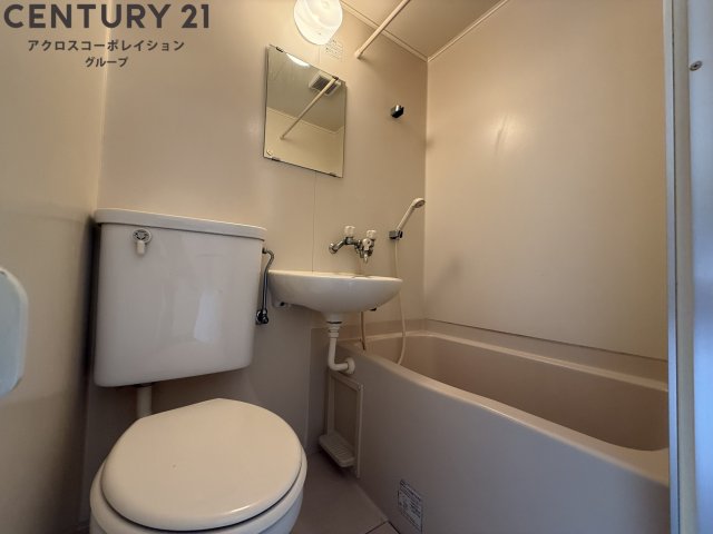 バス・シャワールーム　シンプルで機能的なユニットバスです♪