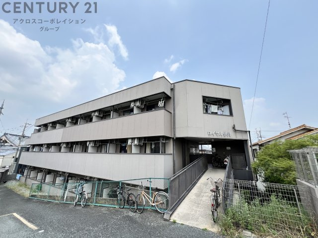 建物外観　敷地内に住居者専用のゴミ置き場あります！