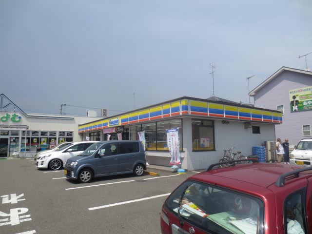 コンビニ　ミニストップ（コンビニ）まで660m