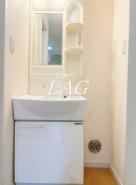 洗面設備　洗面台です。