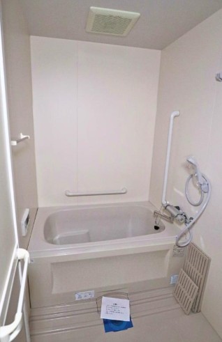 バス・シャワールーム　追い焚きバス