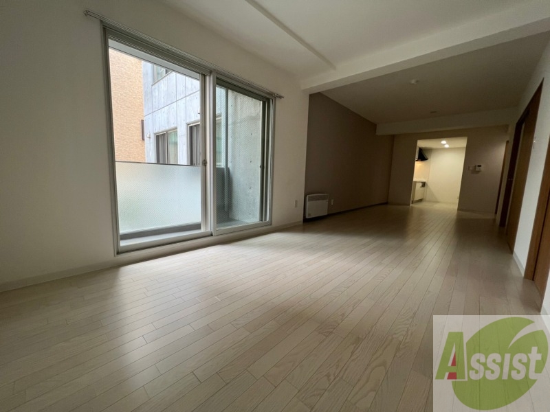 居室・リビング　広くてキレイなお部屋が広がっていて、充実した生活が送れそう。