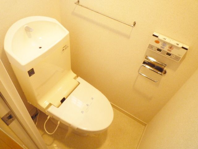 トイレ　★ウォシュレット付き★