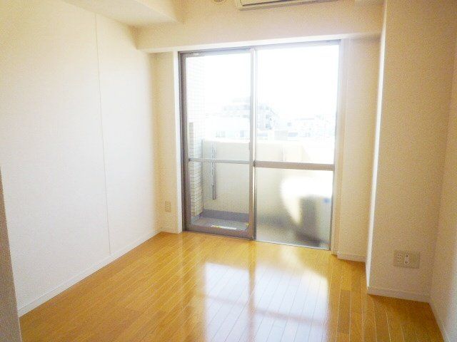 その他部屋・スペース　★明るい洋室★