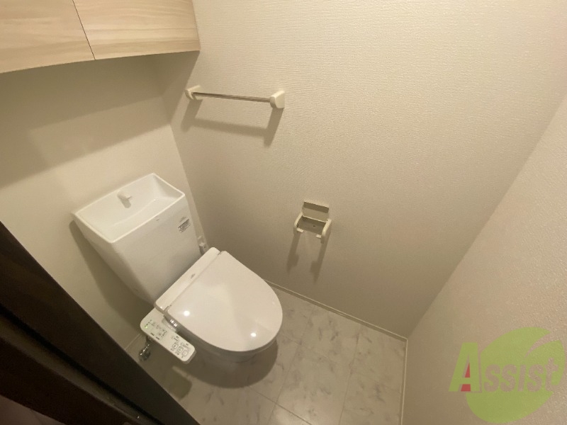 トイレ　温水洗浄便座は使い勝手もよく嬉しいですね。