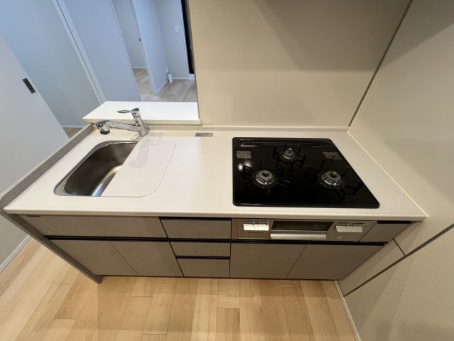 キッチン　※左右反転タイプです