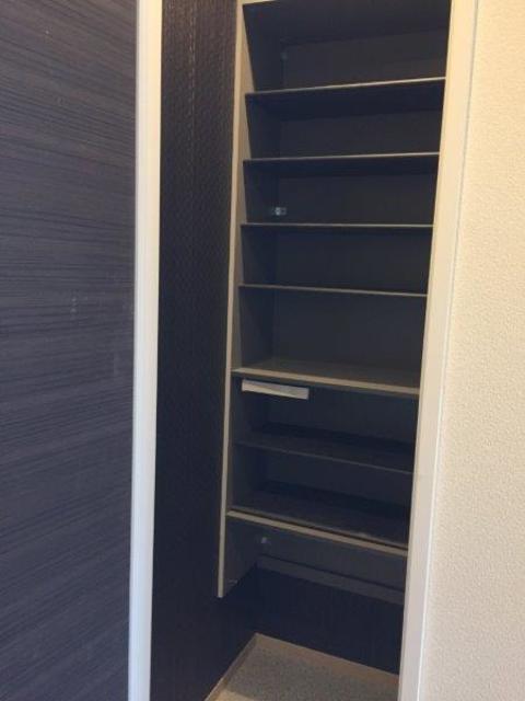 玄関　シューズクローク