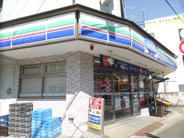 コンビニ　スリーエフ東大和市駅前店（コンビニ）まで690m