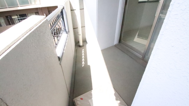 バルコニー　※別室の参考写真の為、現況優先です。