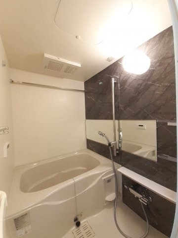 バス・シャワールーム　きれいなお風呂です