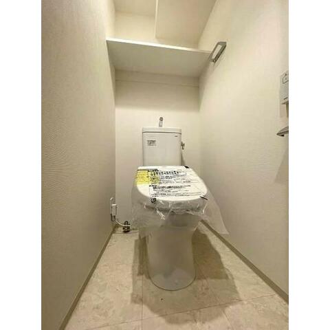 トイレ　温水洗浄便座付き♪