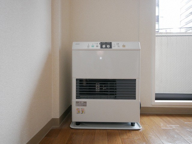 その他設備　灯油ストーブ♪