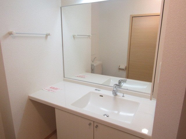 洗面設備　忙しい朝には欠かせない洗面所です