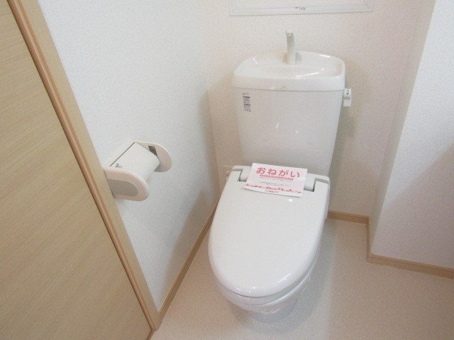 トイレ　ゆったりとした空間のトイレです