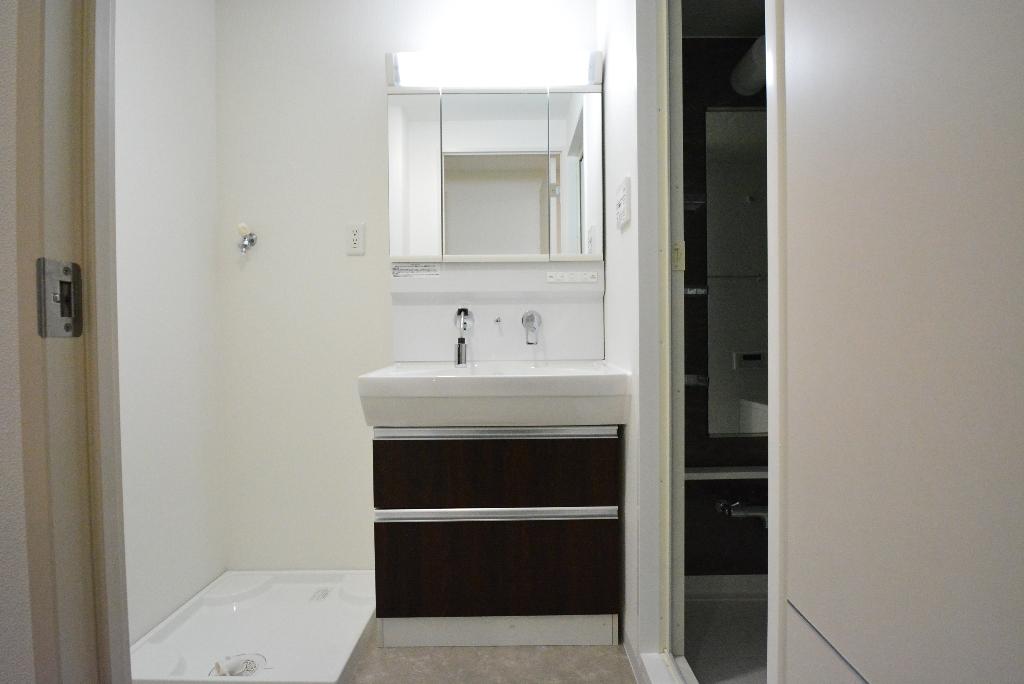 洗面設備　洗髪洗面化粧台