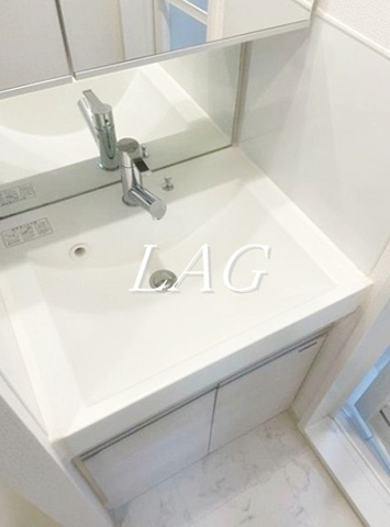 洗面設備　洗面台です。