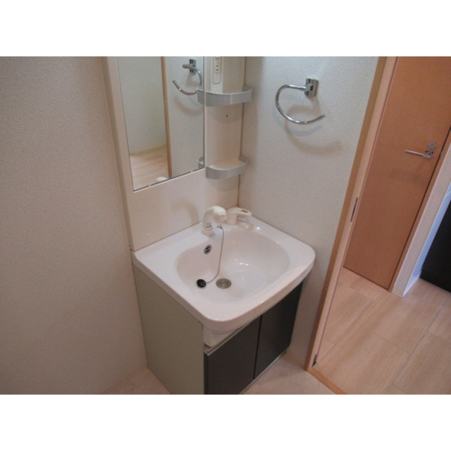 洗面設備　同仕様