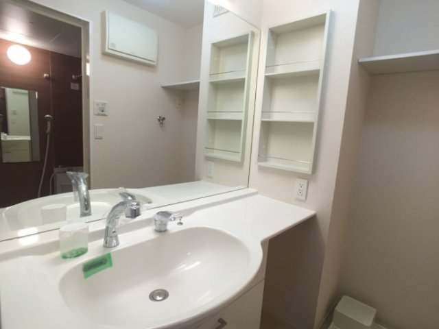 洗面設備　カウンター洗面台