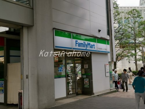 コンビニ　ファミリーマート TX柏の葉キャンパス駅店（コンビニ）まで206m