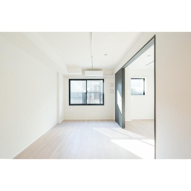 居室・リビング　※別部屋参考写真