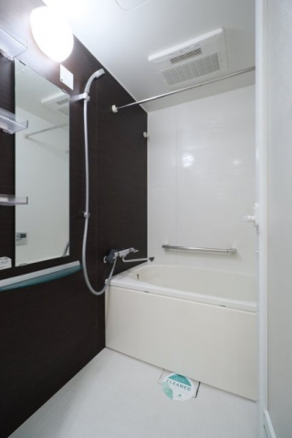バス・シャワールーム　バス