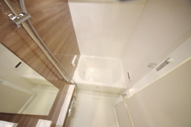 バス・シャワールーム　※別部屋の参考写真です。