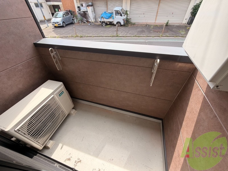 バルコニー　バルコニーには洗濯物を干すことが出来ます。
