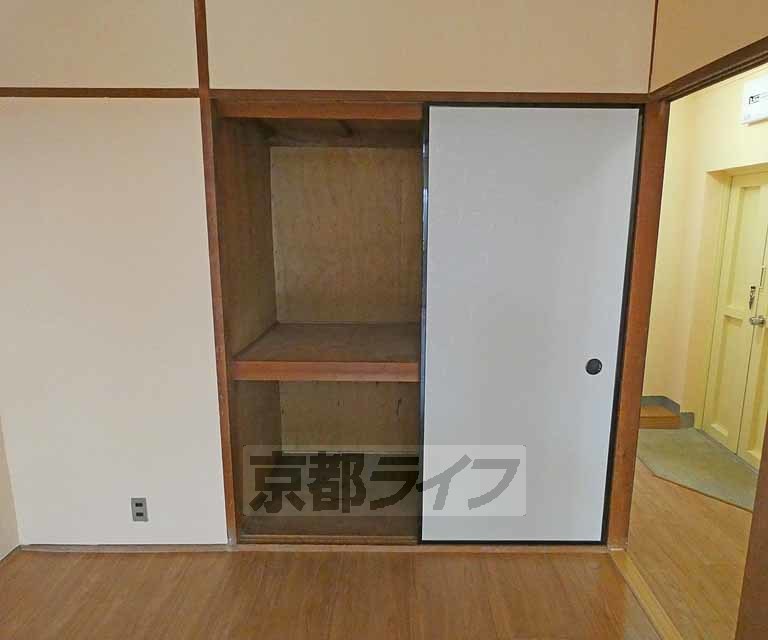収納　お布団入ります・