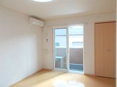 居室・リビング　使いやすい居間です