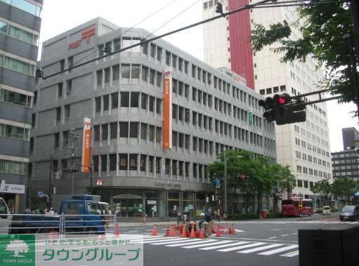 郵便局　京橋郵便局（郵便局）まで370m