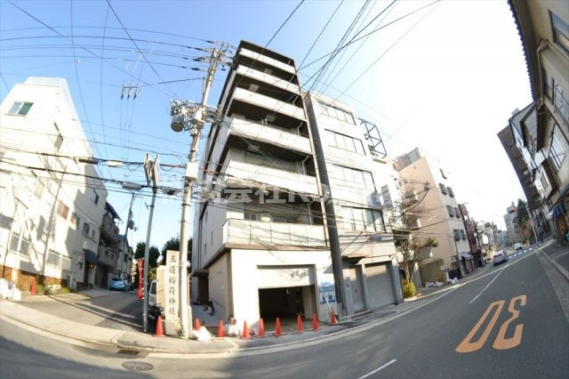建物外観　外観は落ち着いています