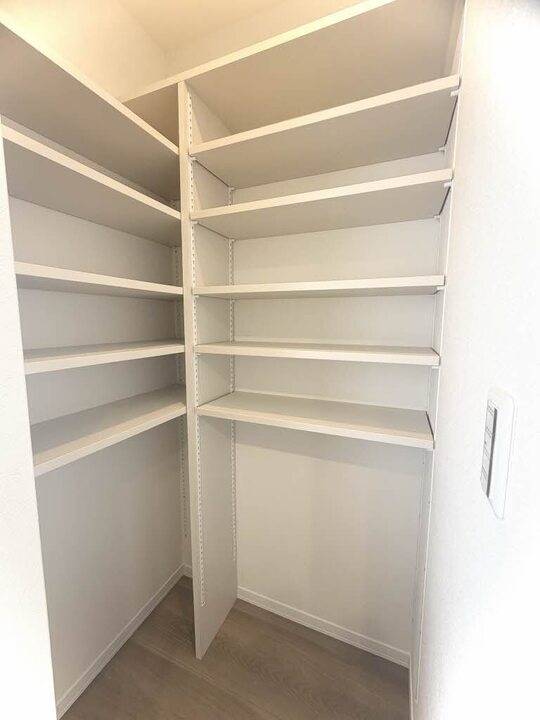 収納　ウォークインクローゼット