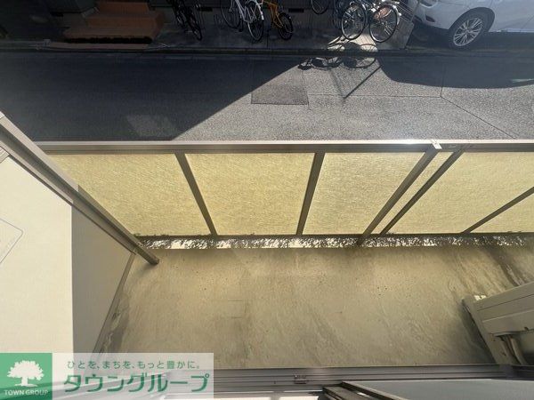 バルコニー　玄関