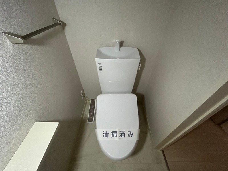 トイレ　別部屋参考写真