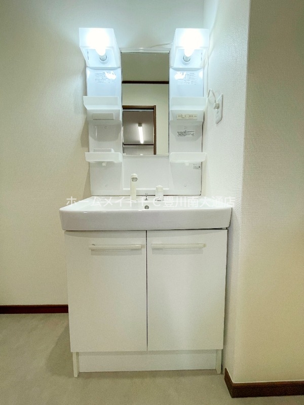 洗面設備　同型別部屋写真