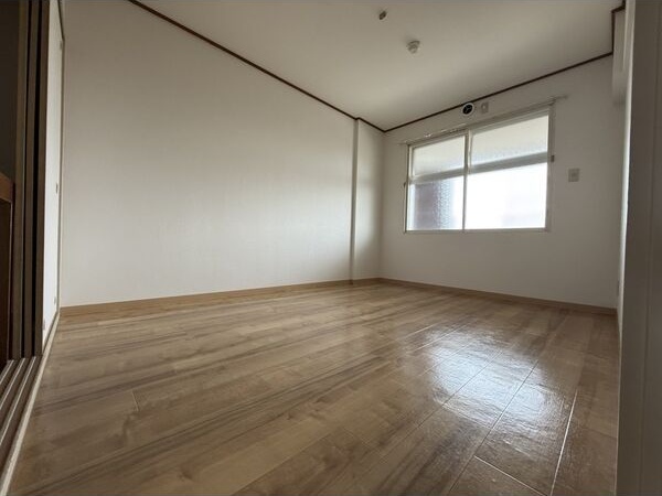 その他部屋・スペース　壁面が多く家具の配置がしやすいです♪