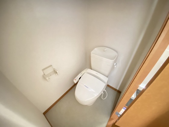 トイレ　※別部屋の写真です