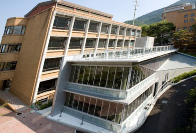 大学・短大　私立京都橘大学（大学・短大）まで1927m