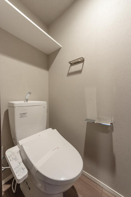 トイレ　※写真は同タイプ住戸です。