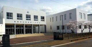 中学校　新津第一中学校（中学校）まで3200m