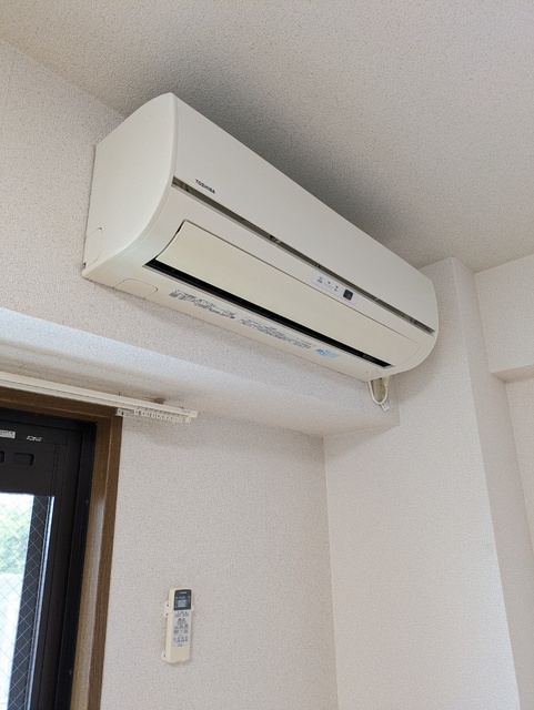 その他設備　★洋室に設置済みのエアコンです★