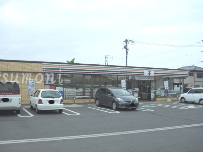 コンビニ　セブンイレブン鈴鹿寺家町店（コンビニ）まで907m