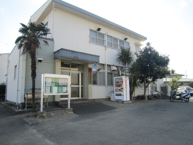 その他　初生町南公民館（その他）まで695m