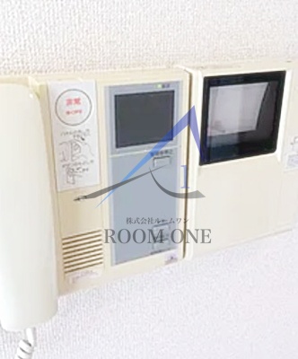 セキュリティ　モニター付きインターホンです。