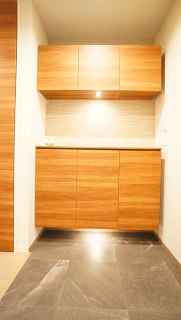 玄関　お写真多数ご用意しております！お問い合わせお待ちしております